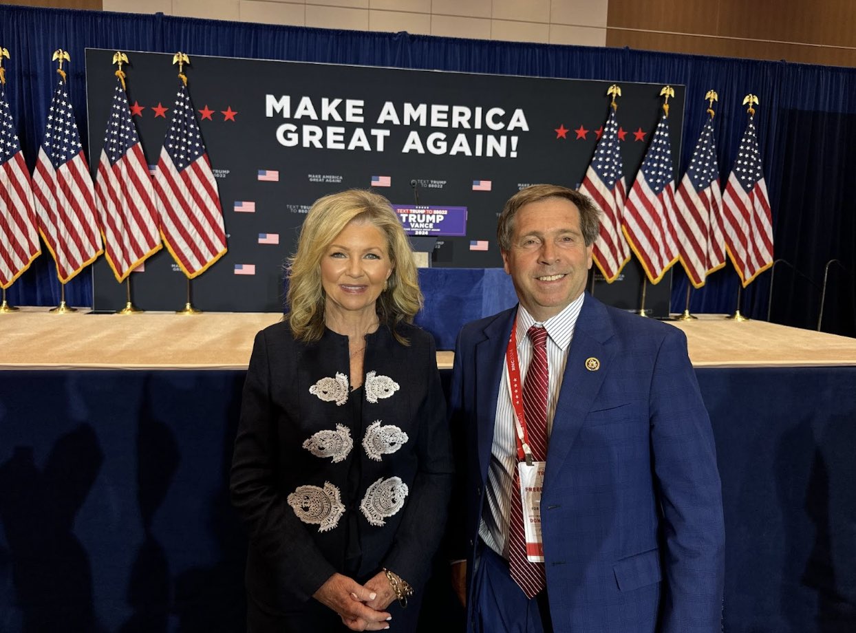Happy birthday to one of Tennessee’s... - Marsha Blackburn | Facebook