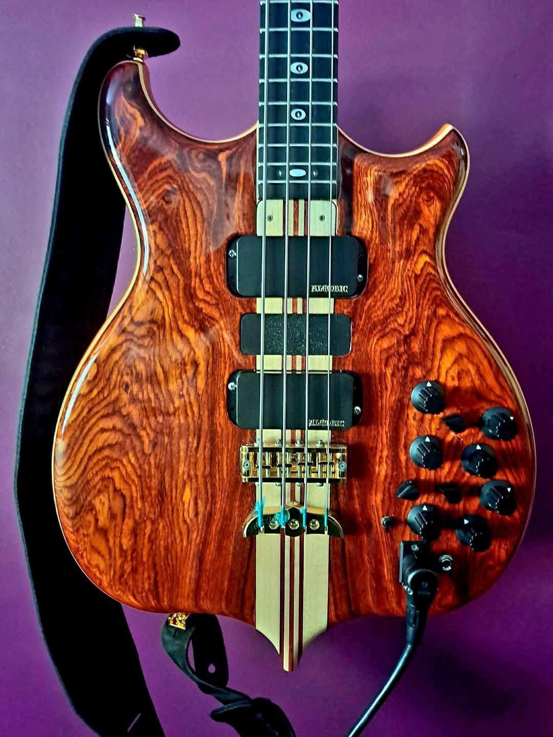Alembic Persuader Bass - Quilted Maple 💛💛💛 . #alembicbass