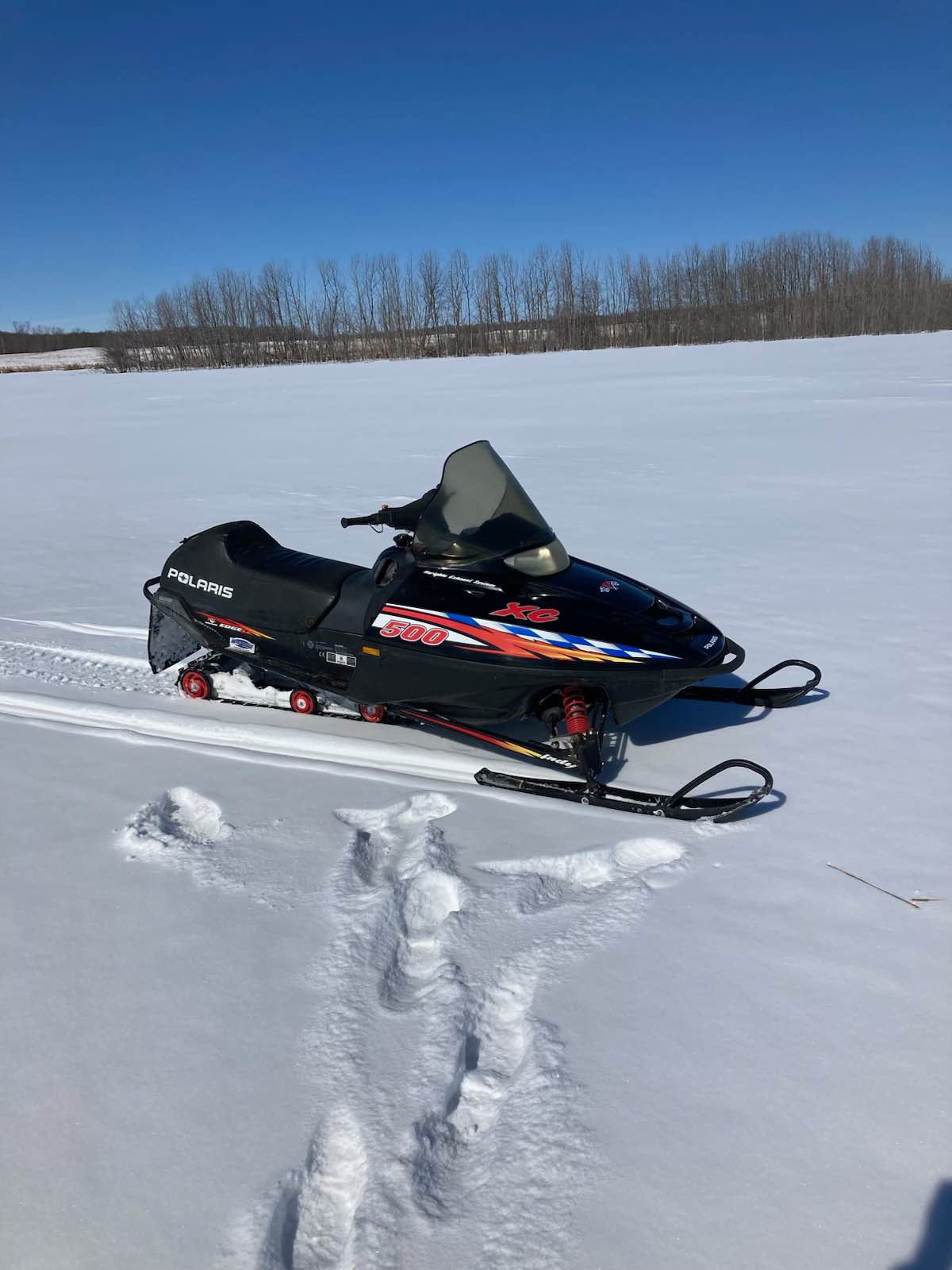 What is the rarity of the Polaris Edge 500 snowmobile in black and  
