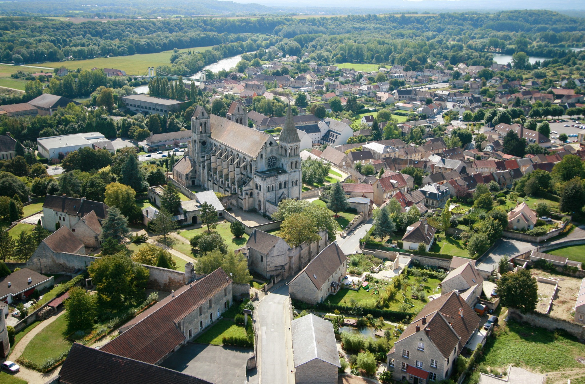 Ville de Bornel - Ville de Bornel added a new photo.