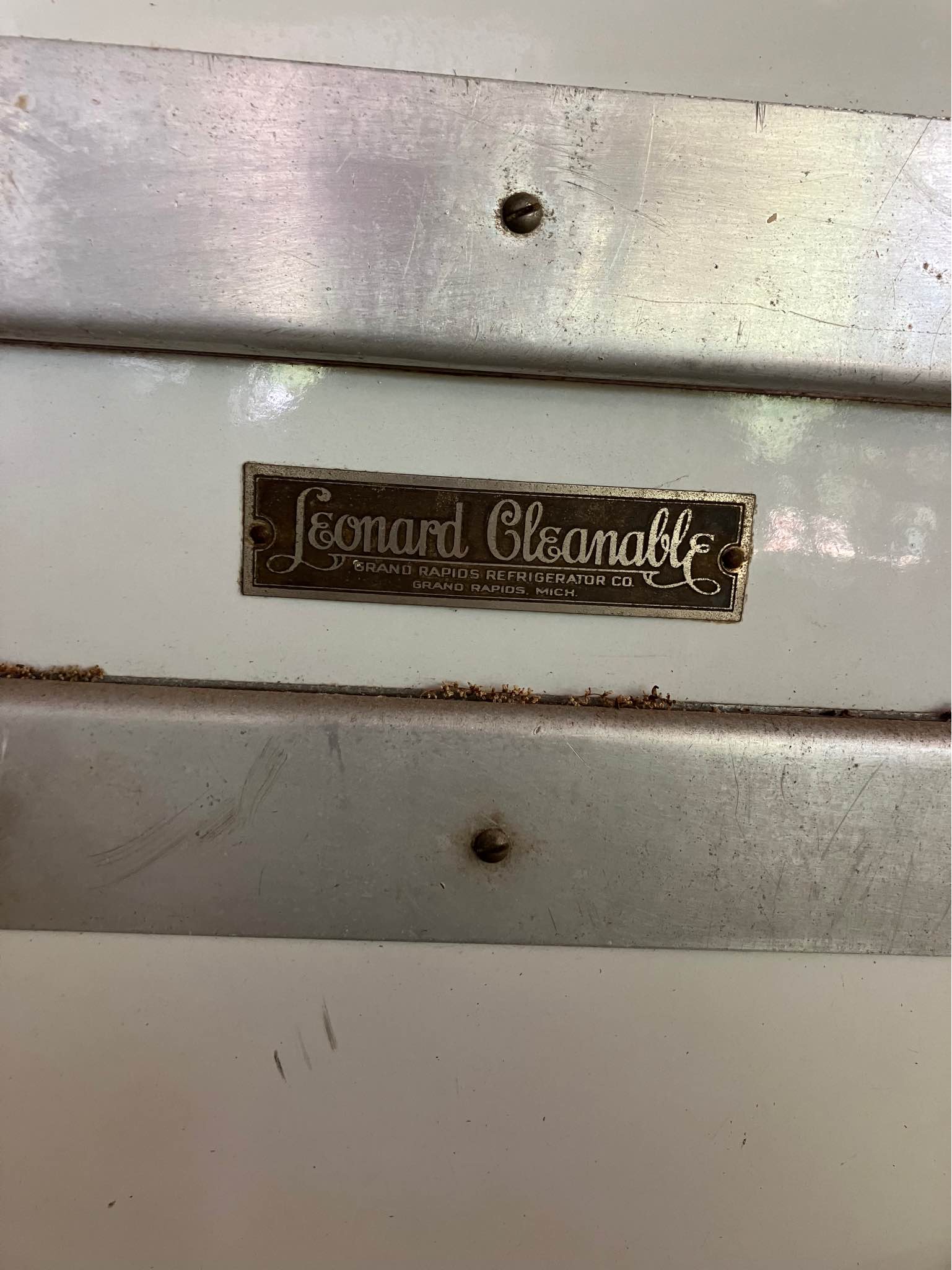 Leonard Cleanable Ice Box - Refrigerators & Ice Boxes - West Blocton ...
