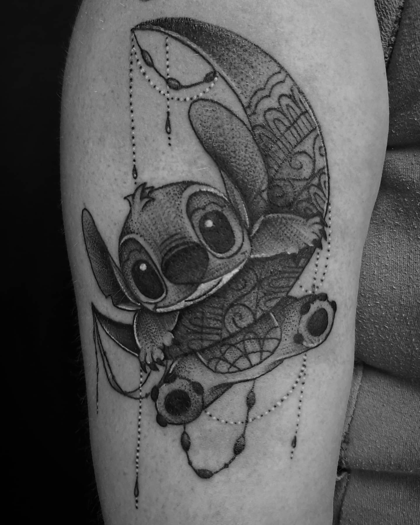 Stitch Tatouage Noir Et Blanc