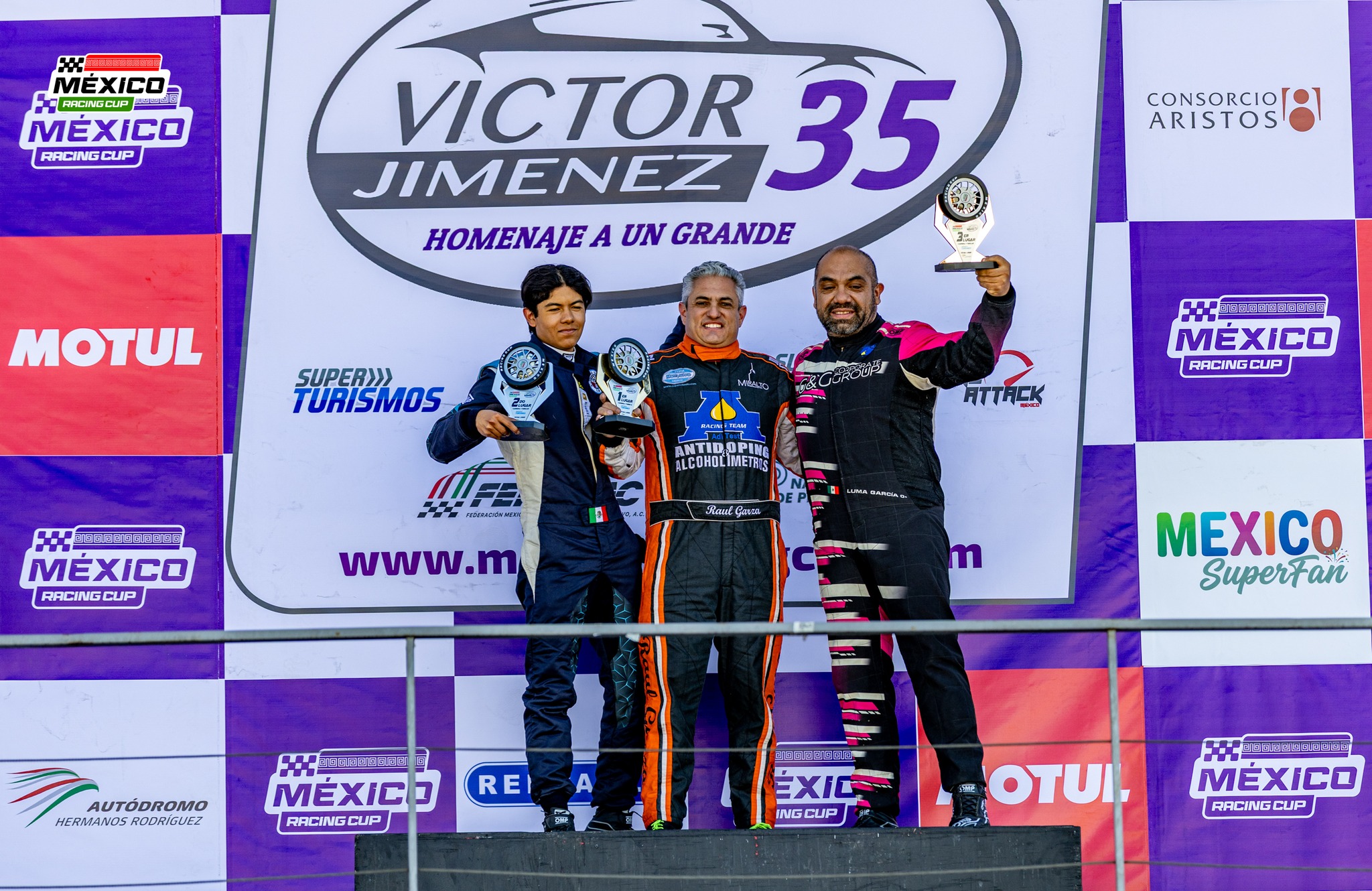 🔥 Velocidad, emoción y victoria 🔥 El... - Mexico Racing Cup | Facebook