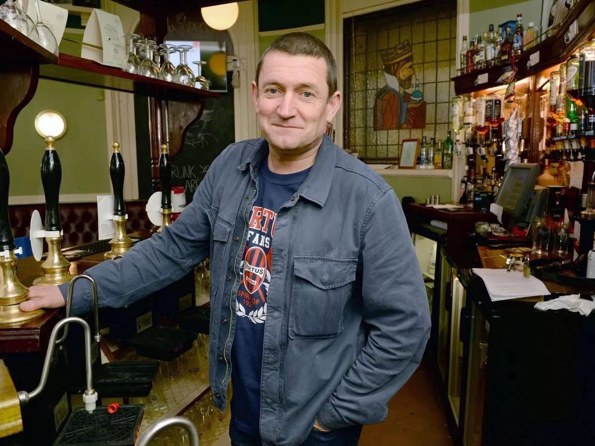 Manchester - Paul Heaton pictured here at The Kings Arms, Salford ...