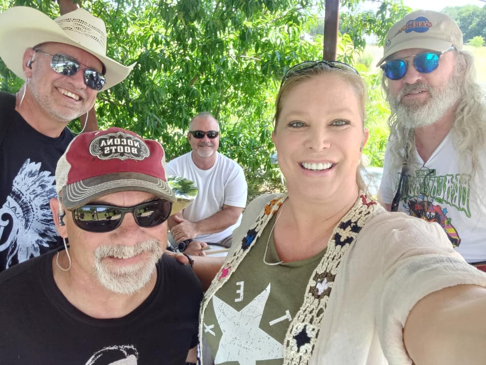 Hello Texas…..We are the Outlaw Ranch... - Outlaw Ranch Band | Facebook