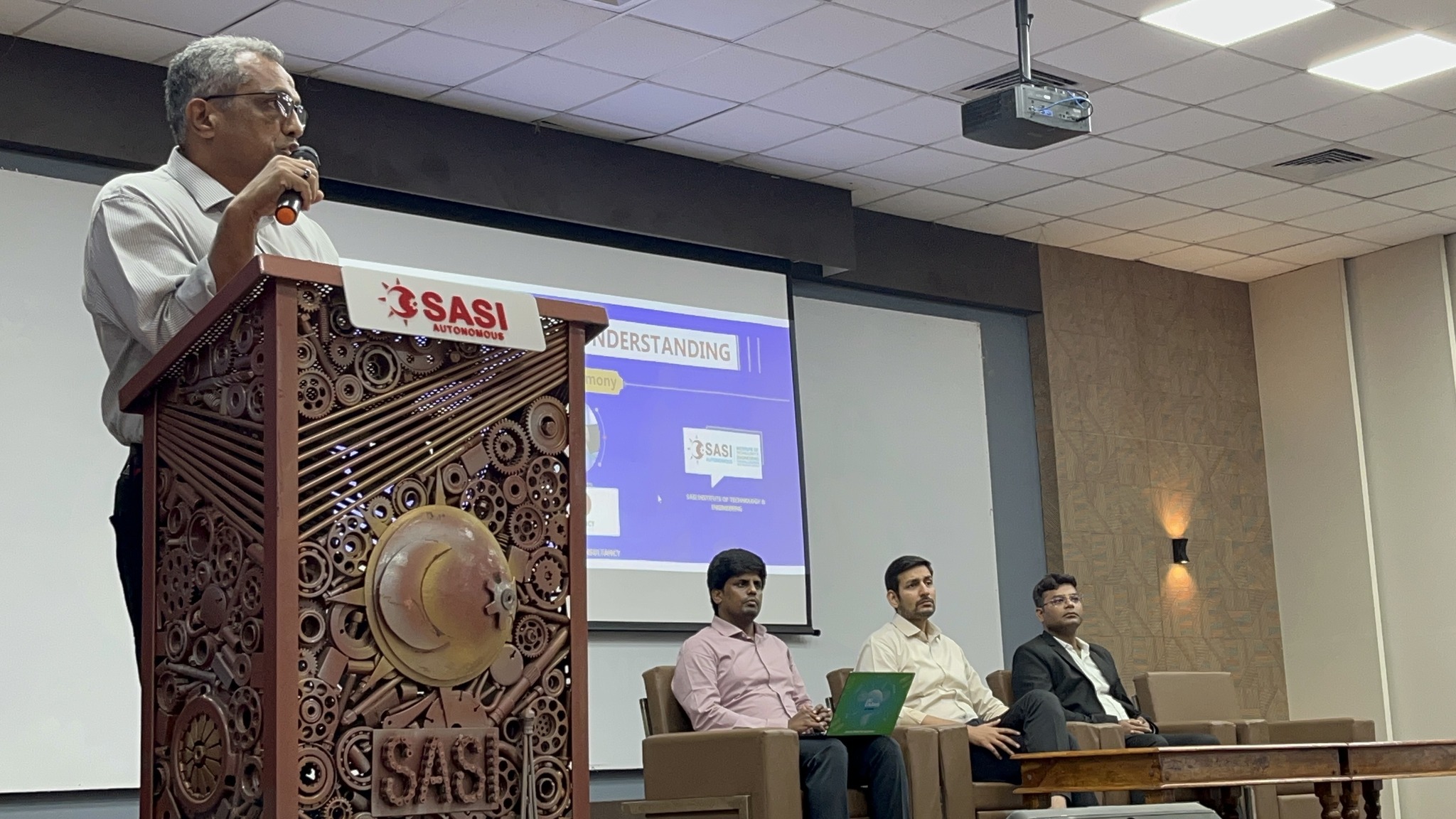 Sasi... - Sasi Institute of Technology and Engineering