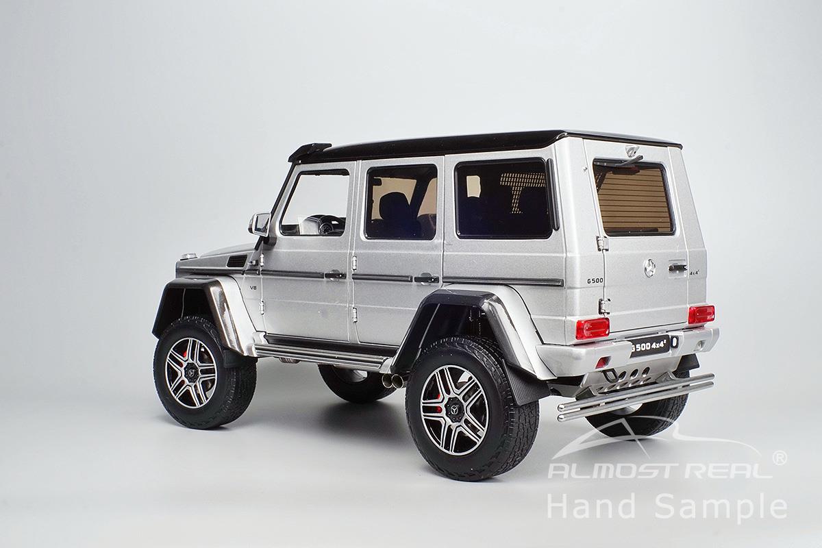 820204 Mercedes-Benz G500 4X4² - Iridium Silver 1/18 Will be