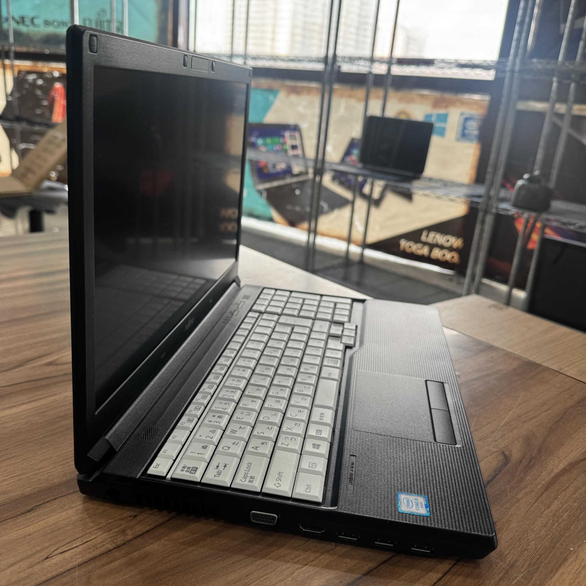 Fujitsu LIFEBOOK A576/S 15インチ、8GB、500GB Amazon.co.jp: 【整備