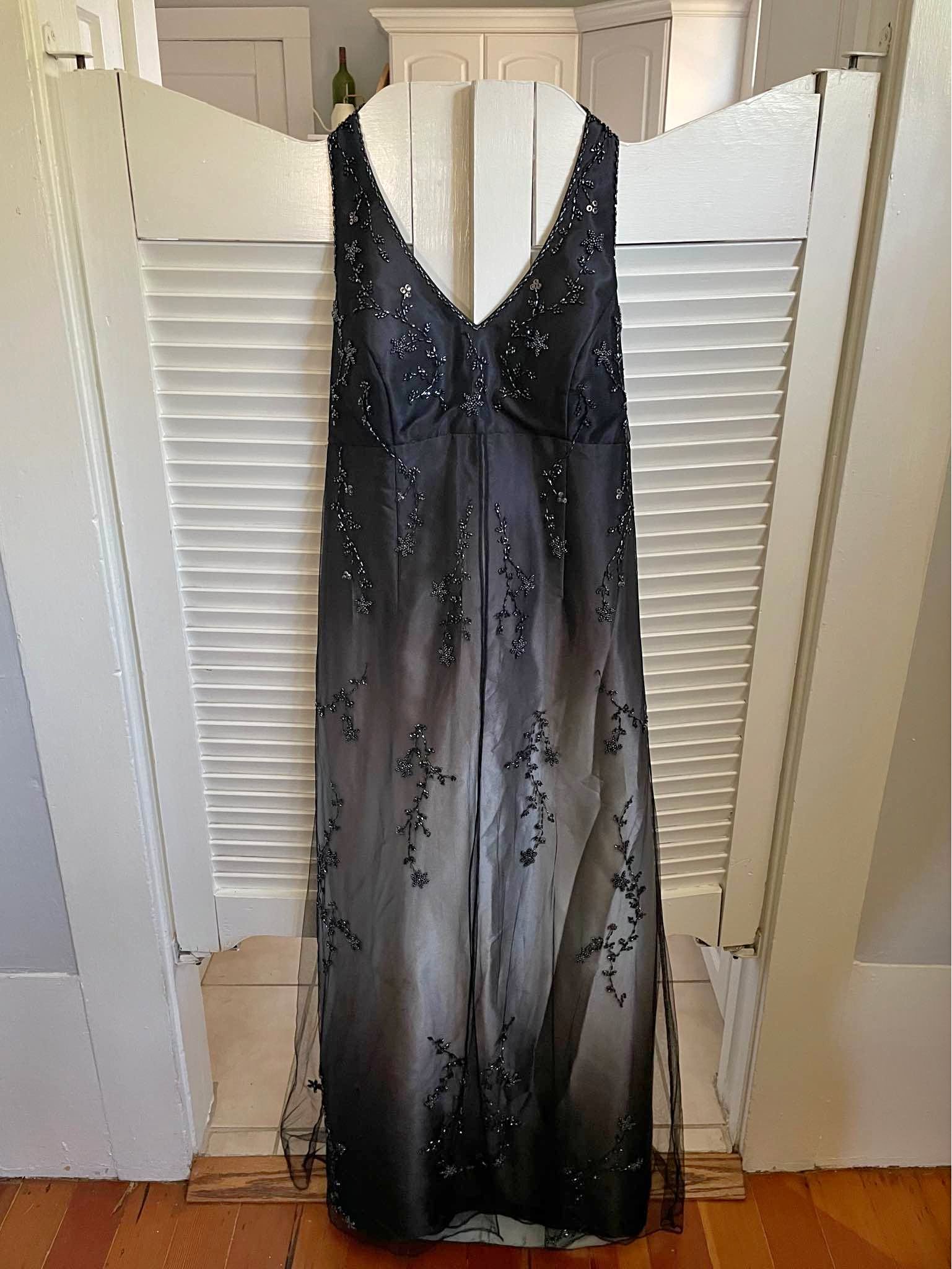 low back backless dress Lauryn Maxi in Sheer Jersey White SIZE:FR 40 MODEL INFO Model is Simple Dresses SINROYEE Womens Anime Sweater