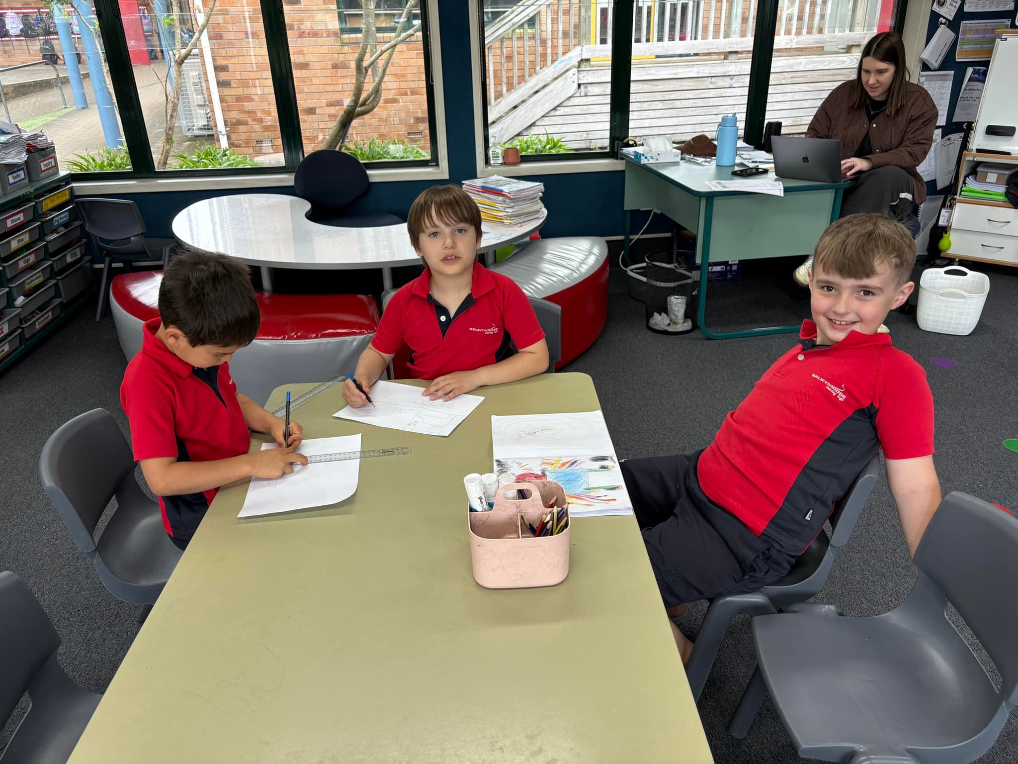 Selwyn Ridge Primary School... - Selwyn Ridge Primary School