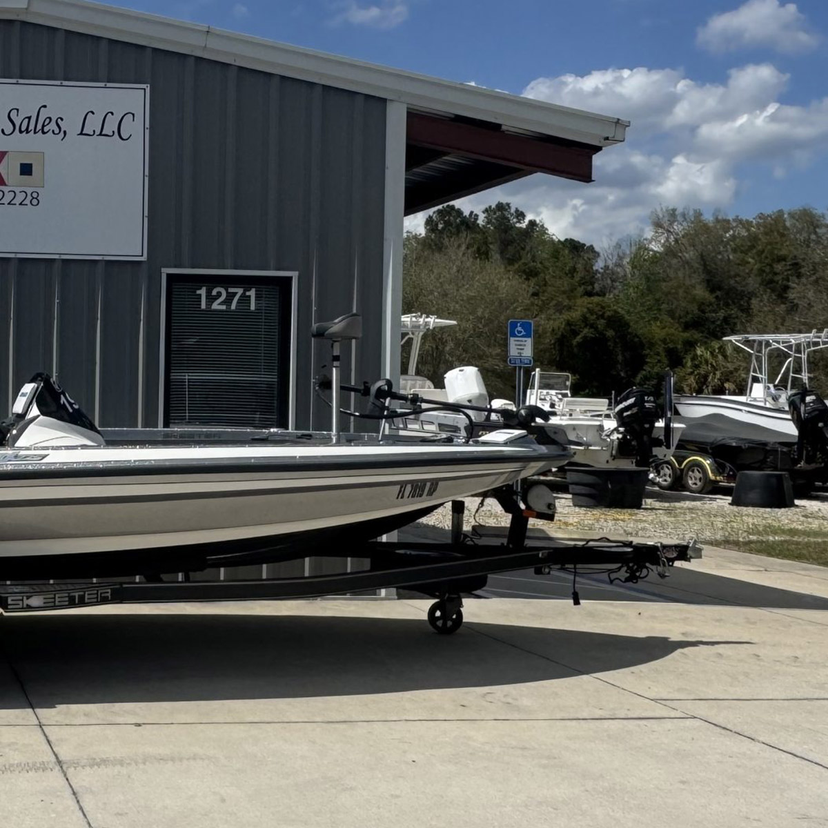JUST FEATURED!! 2015 Skeeter ZX225, 2015 Yamaha 225 SHO ✓ $38,899