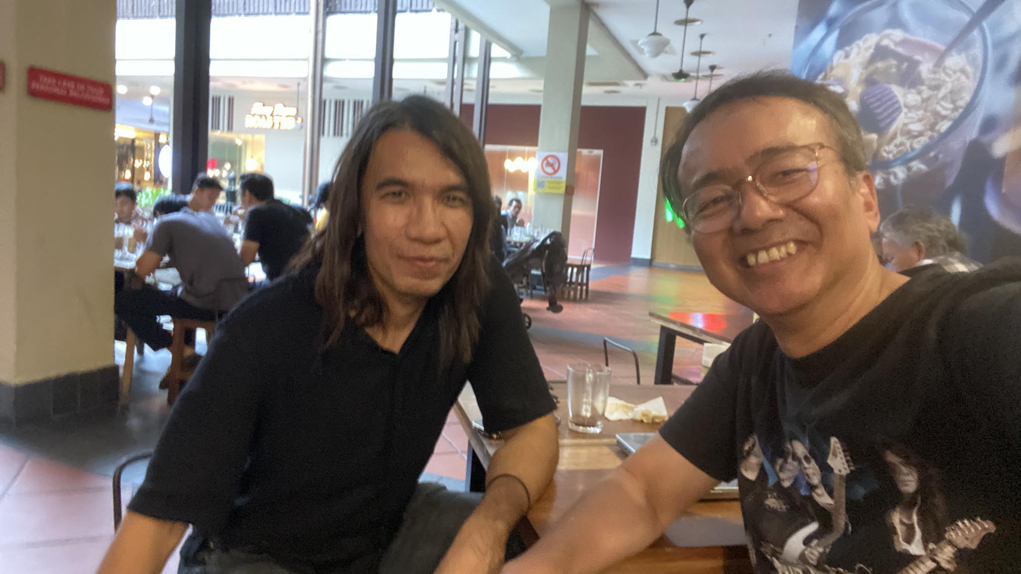 KARL Cromok - Berdiskusi pulak dengan award-winning... | Facebook