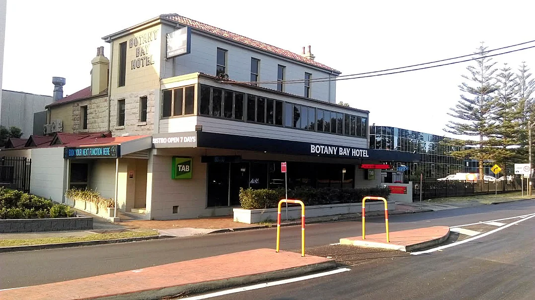 time-botany-bay-hotel-banksmeadow-nsw-2018-the-history-of-this