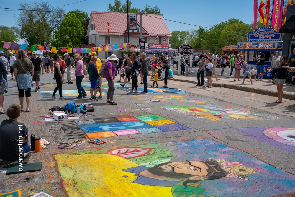 Imagine walking through an entire street art gallery. 📍 Chalk the