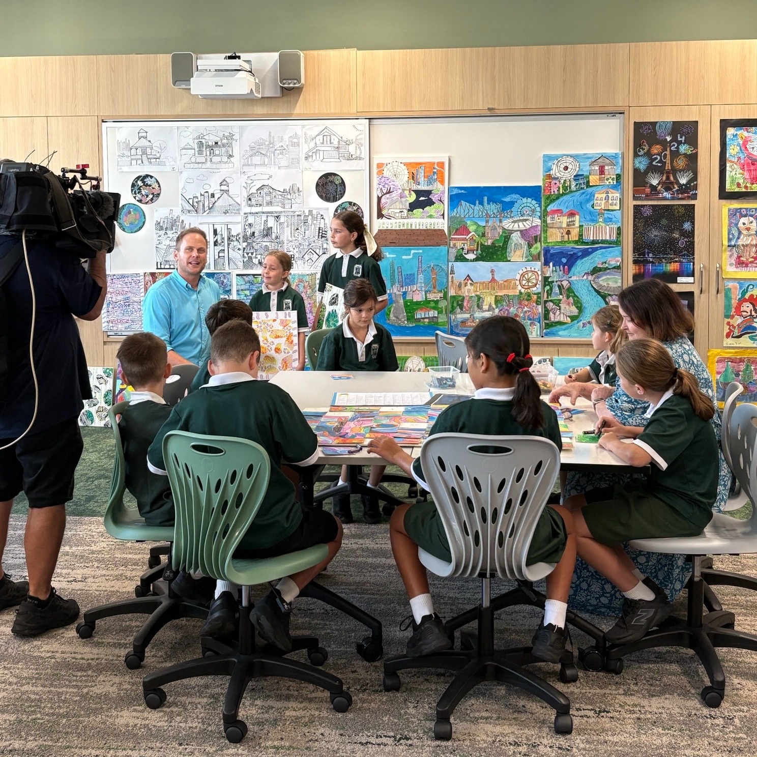Holy Cross School Wooloowin... - Holy Cross School Wooloowin