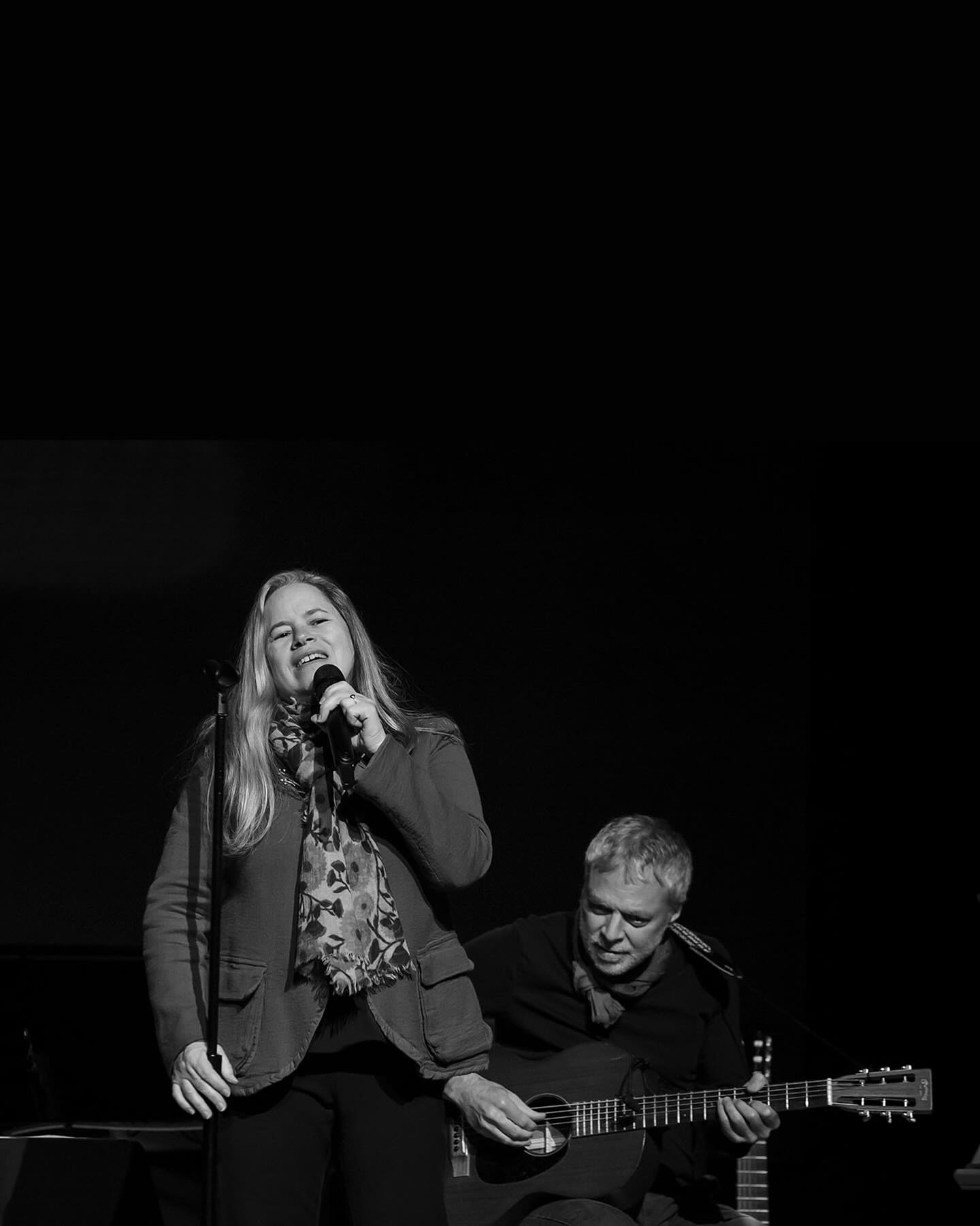 T-shirt Natalie Merchant Gildan – Noir, 100% Coton, Tailles S à 5XL, Neuf Avec étiquettes