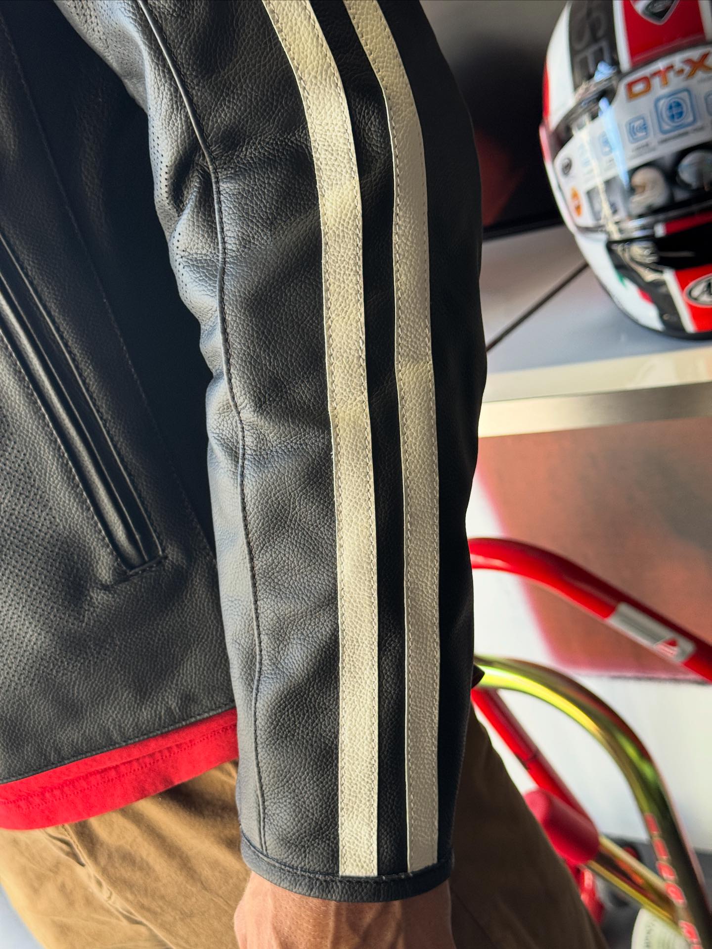 🚨 The Ducati Dainese Heritage C3 Jacket has just landed — and