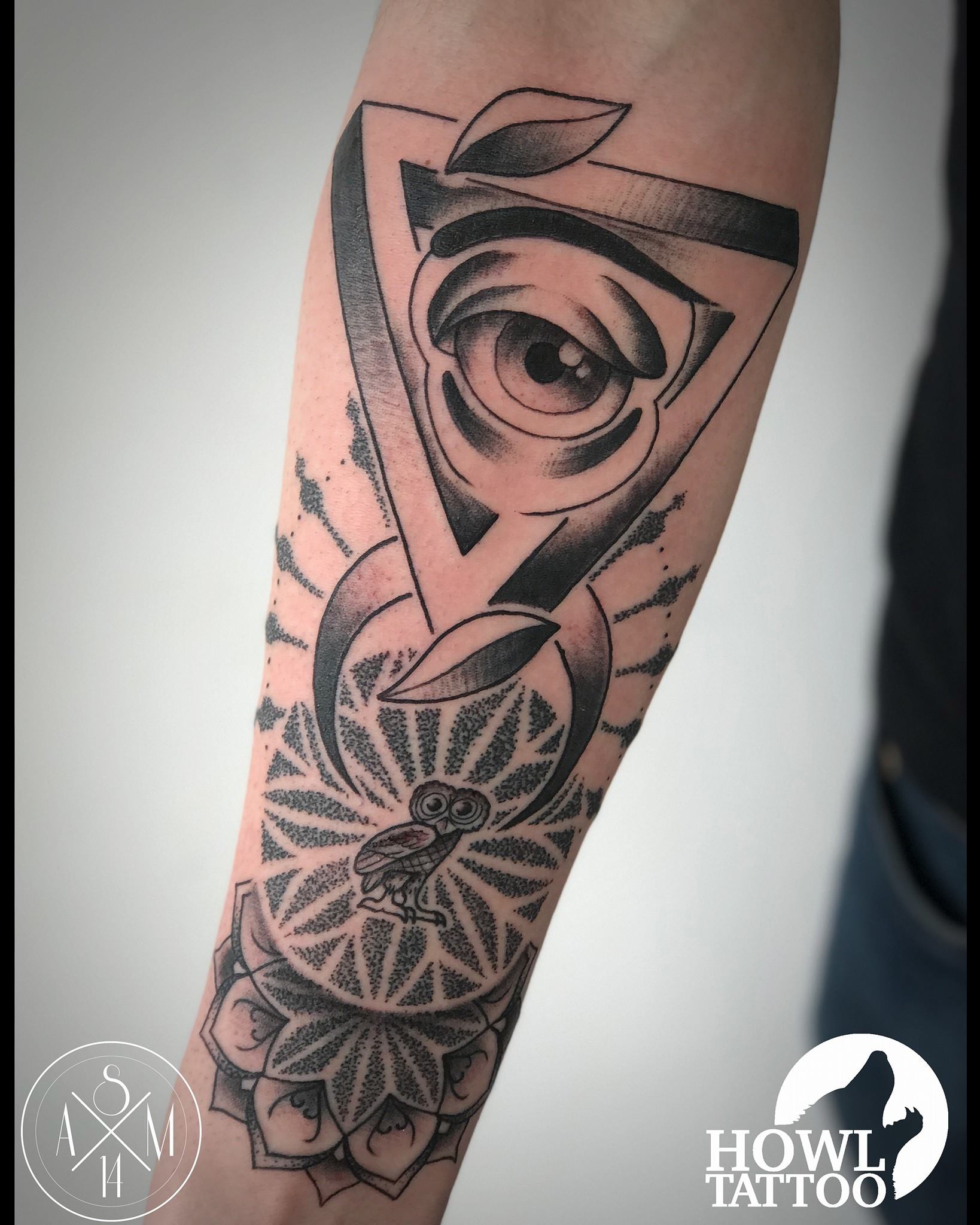 the-howl-tattoo-illuminati-mix-by-asm-tattoo-tattoos-tattoomadrid