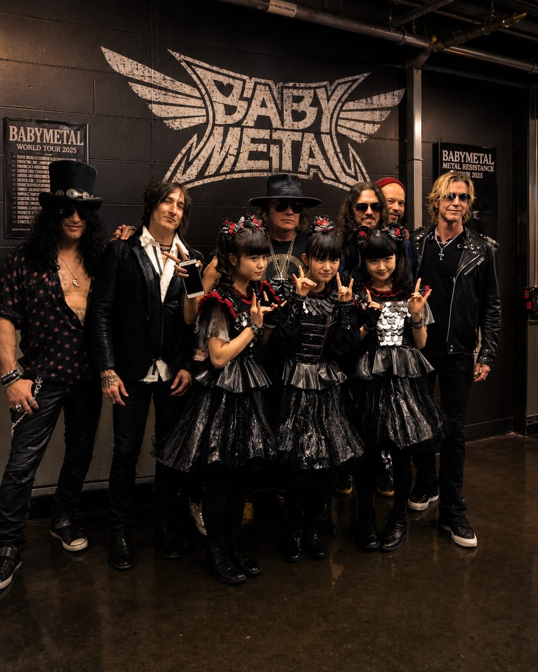 Guns N' Roses Japan tour 2017 final show with Babymetal