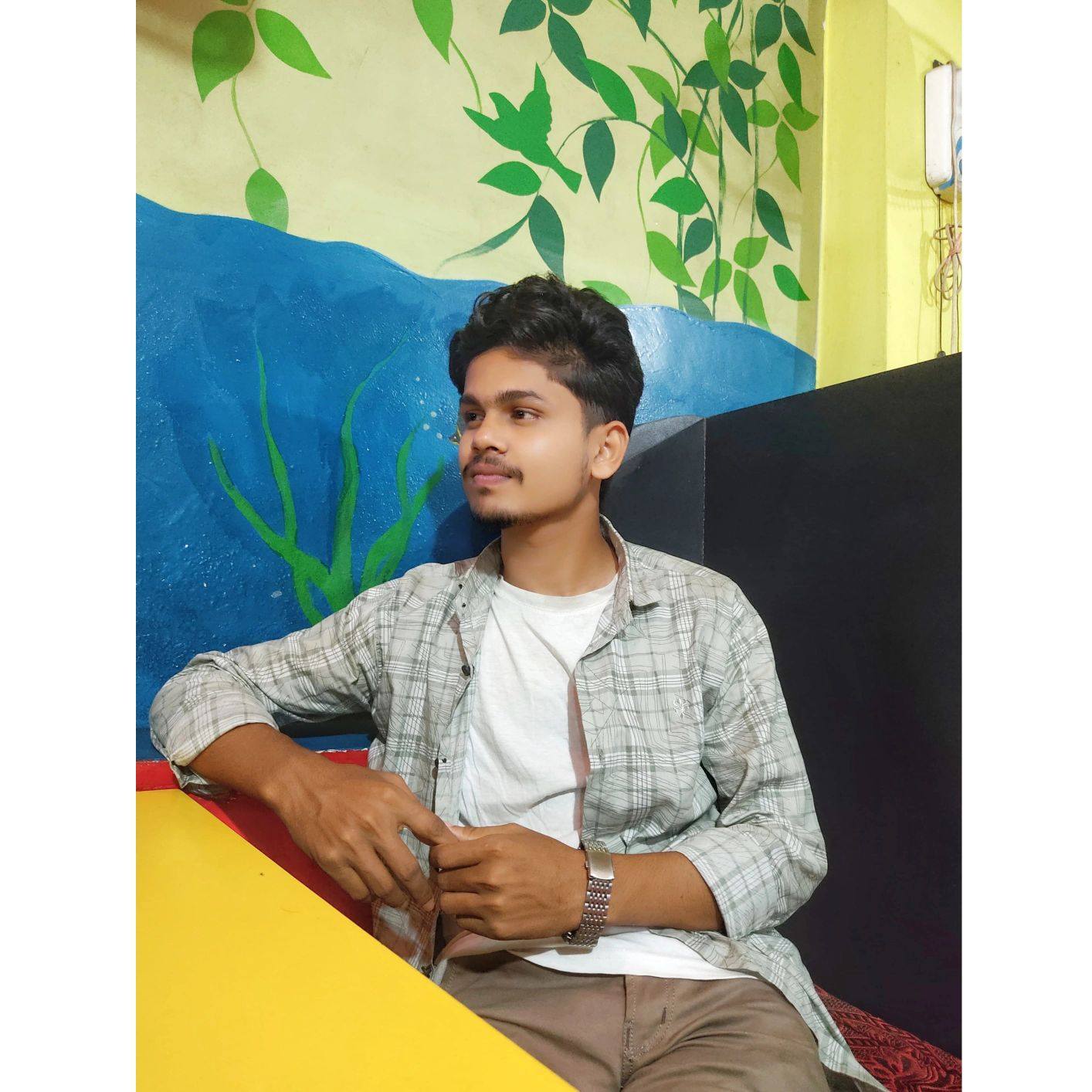 Sayed Khan