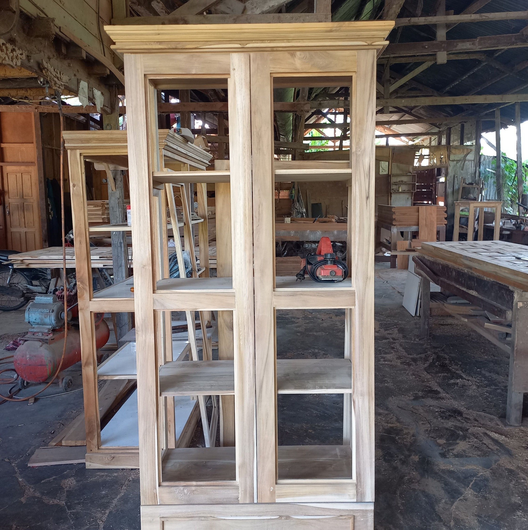 Ripping wood with a circular Saw makes the job easy when you know the ...
