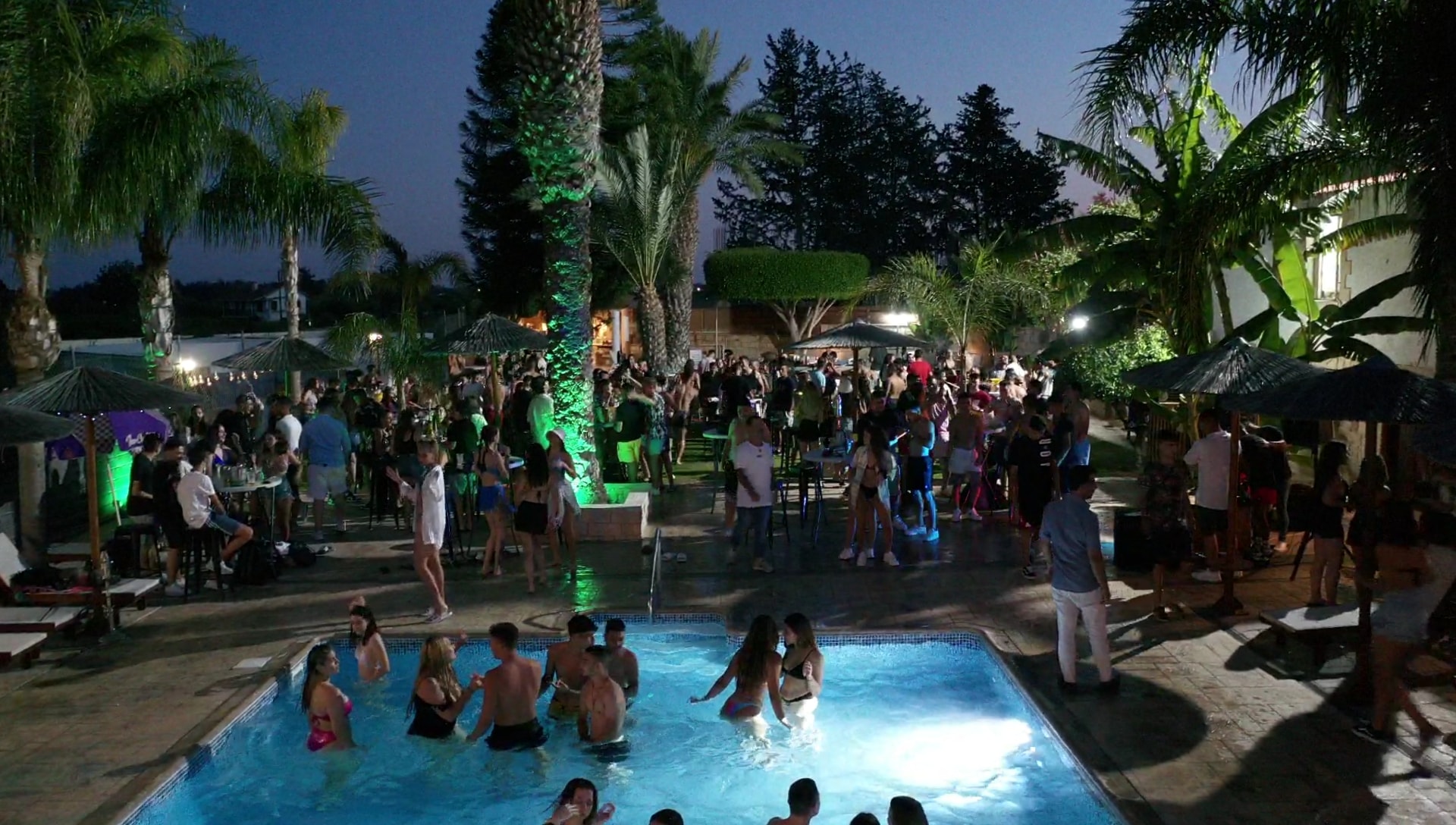 Cosmopolis Pool Bar & Restaurant | Limassol