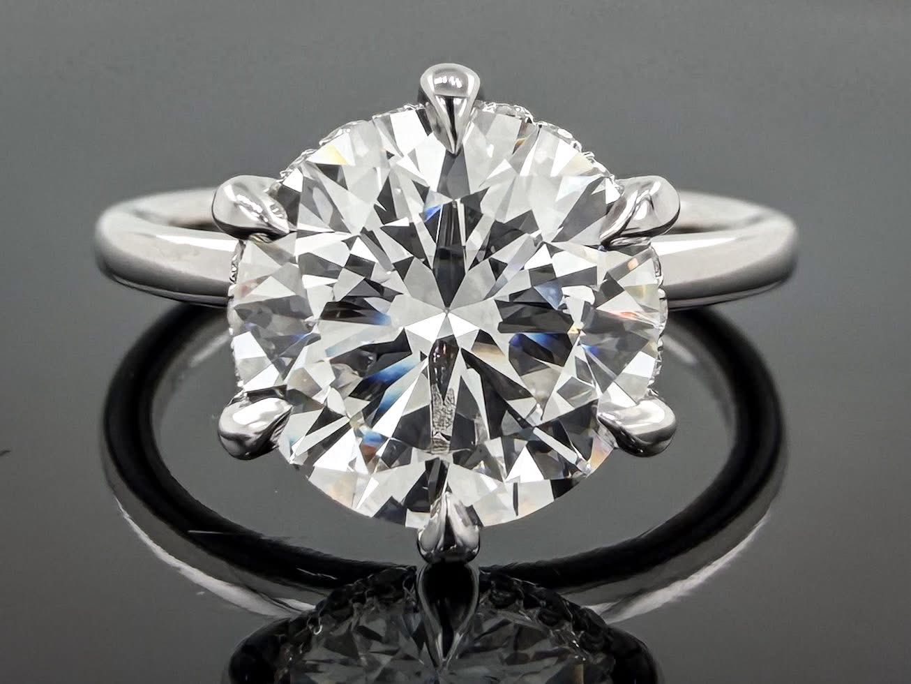 A classic that never goes... - Robson's Diamond Jewelers | Facebook