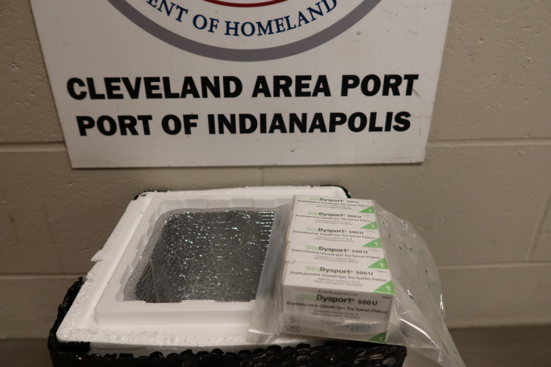 dr james glutathione whitening pills fake U.S. Customs and Border Protection officers at Indianapolis' express consignment facility recently seized six shipments containing 450 units of Botox, six boxes of Maxy Fill body filler injectables, and five additional Phyto Collagen Stem Cell Dr Melaxin balm Weight:70g
