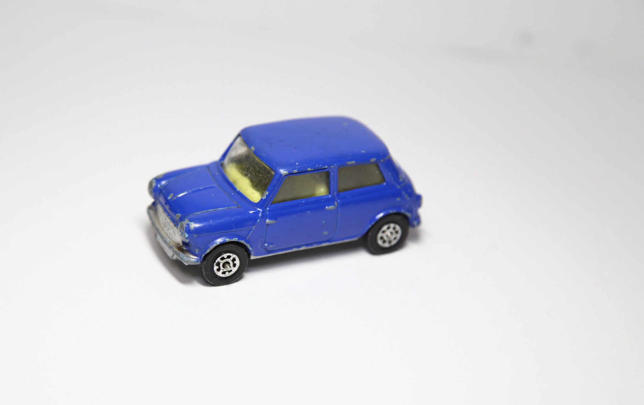 The main part of my Mini 1/43 collection is dedicated to the Corgi