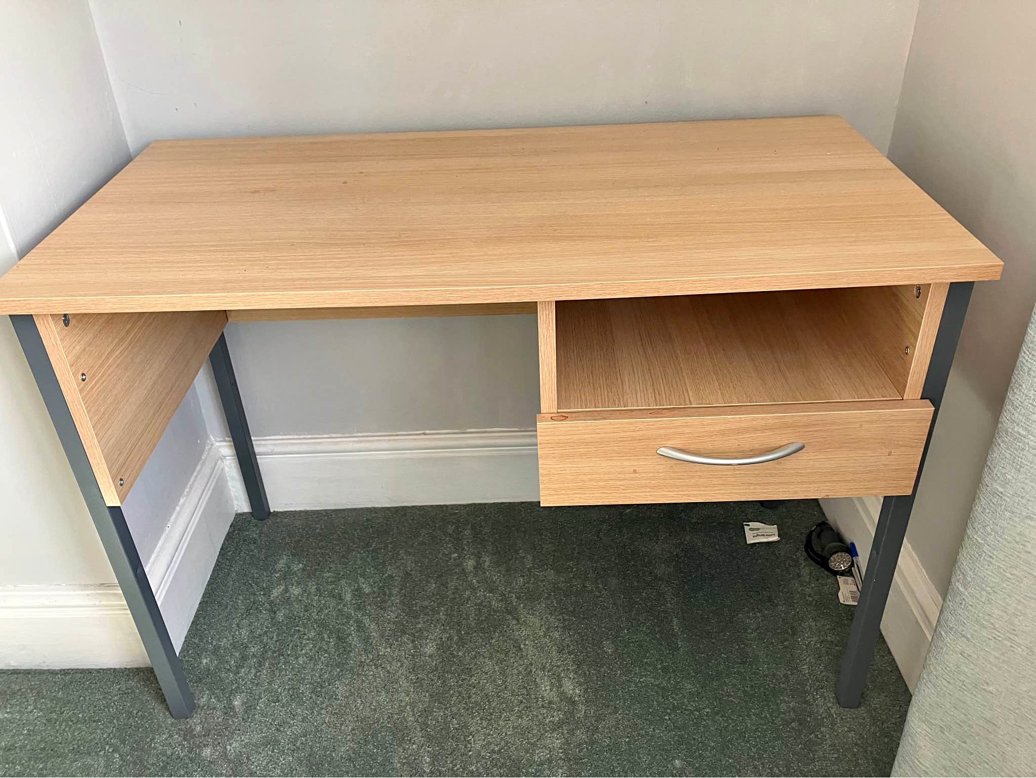 Computer/office desk - Desks - Royal Tunbridge Wells | Facebook ...