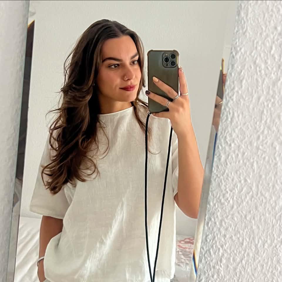 Lirika Raça