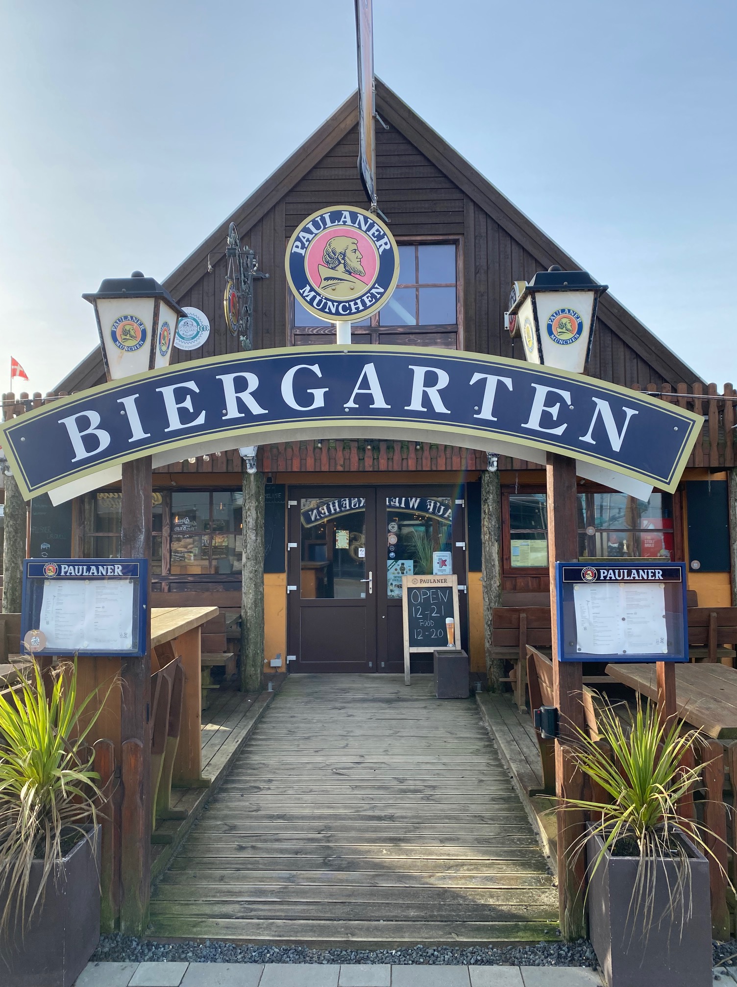 biergarten-i-b-de-s-ndervig-og-bl-vand-underberg-jewelry-facebook
