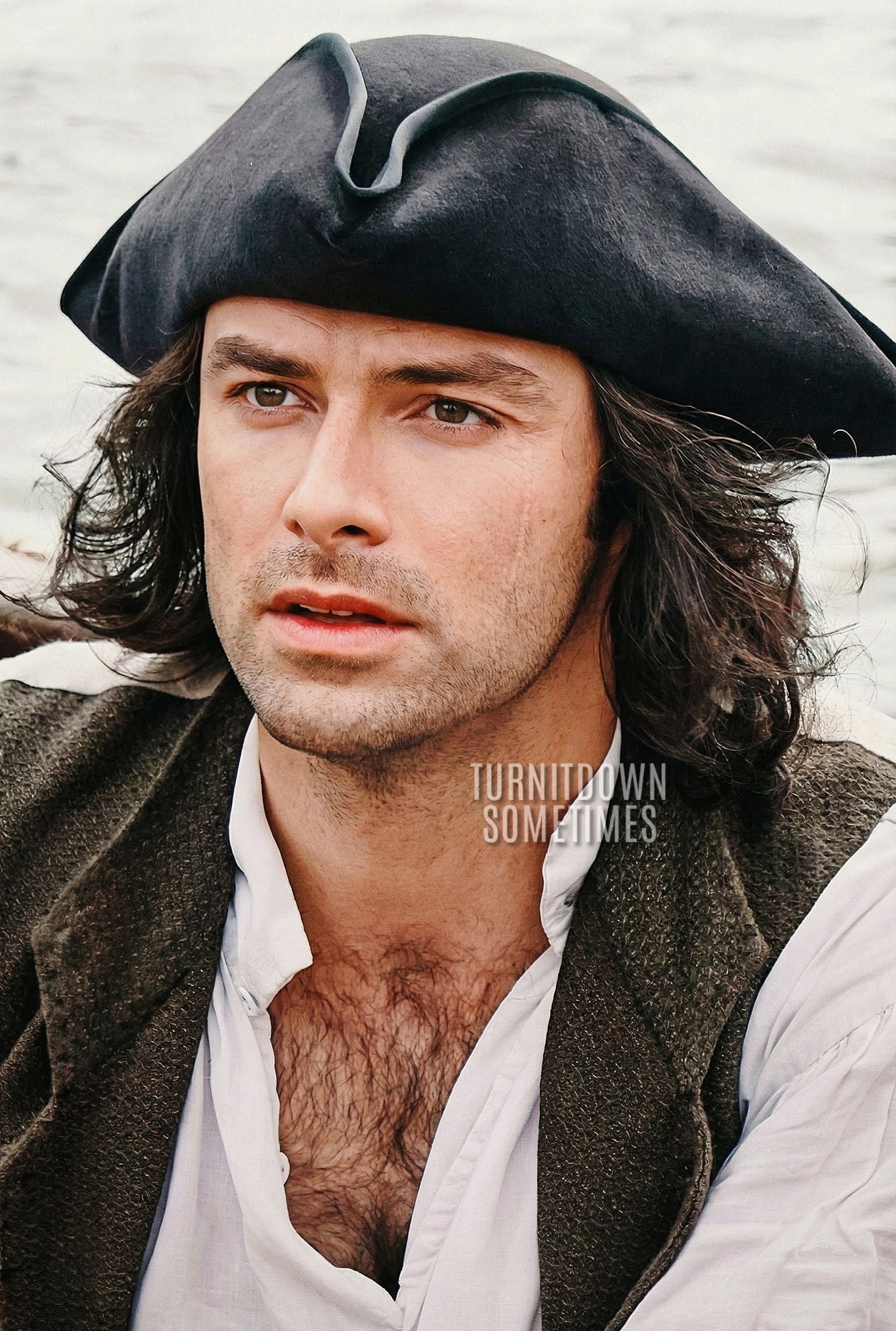 TurnitdownSometimes - Ross Poldark, no one wears a tricorn like him ️ ...