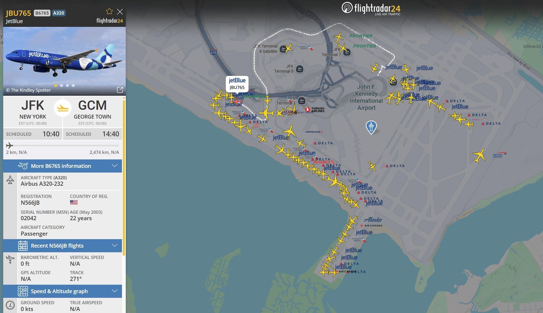 Flightradar24.com - You are number 44 in the queue for take off. Thank ...