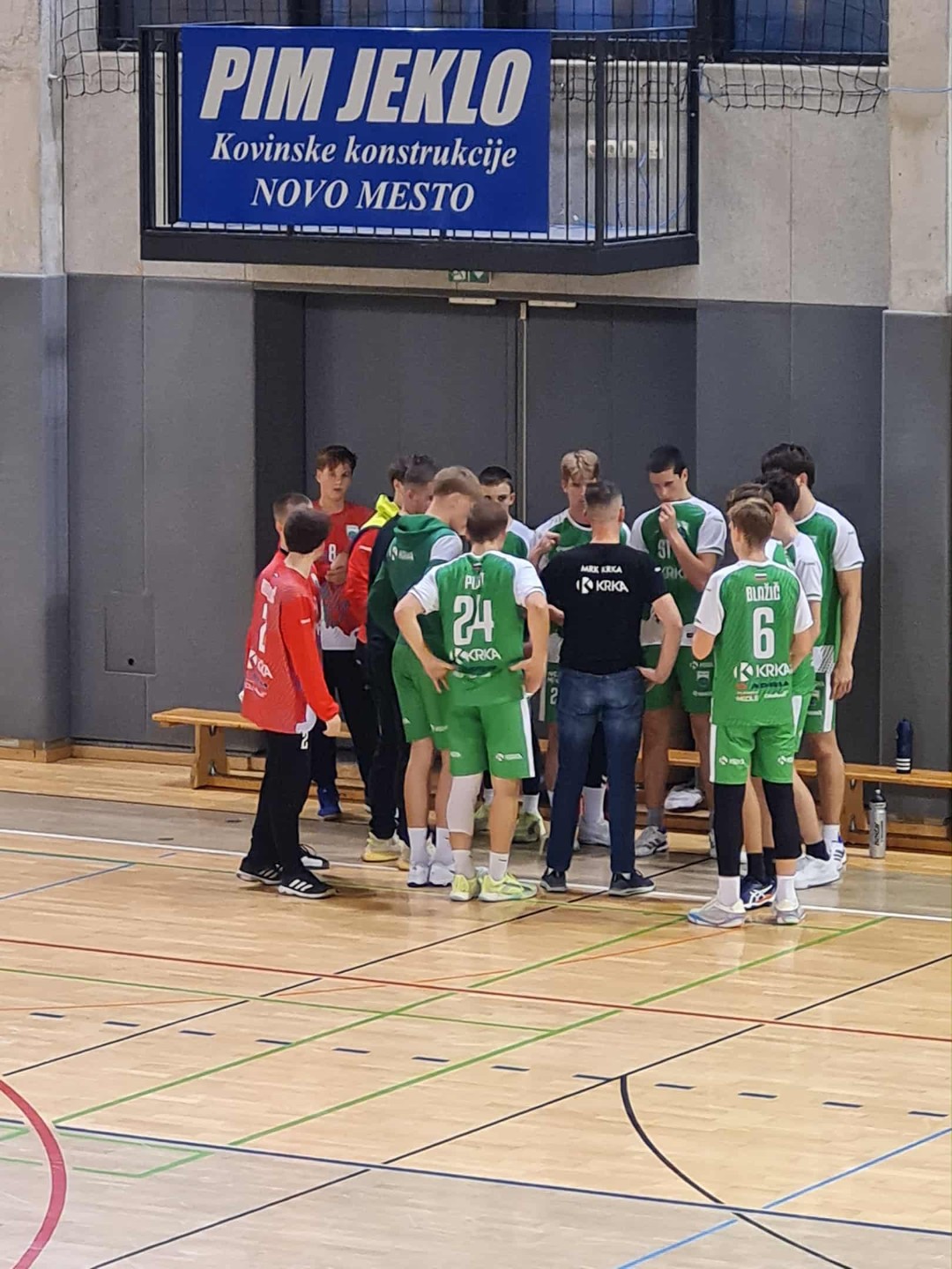 Moški rokometni klub KRKA... - Moški rokometni klub KRKA