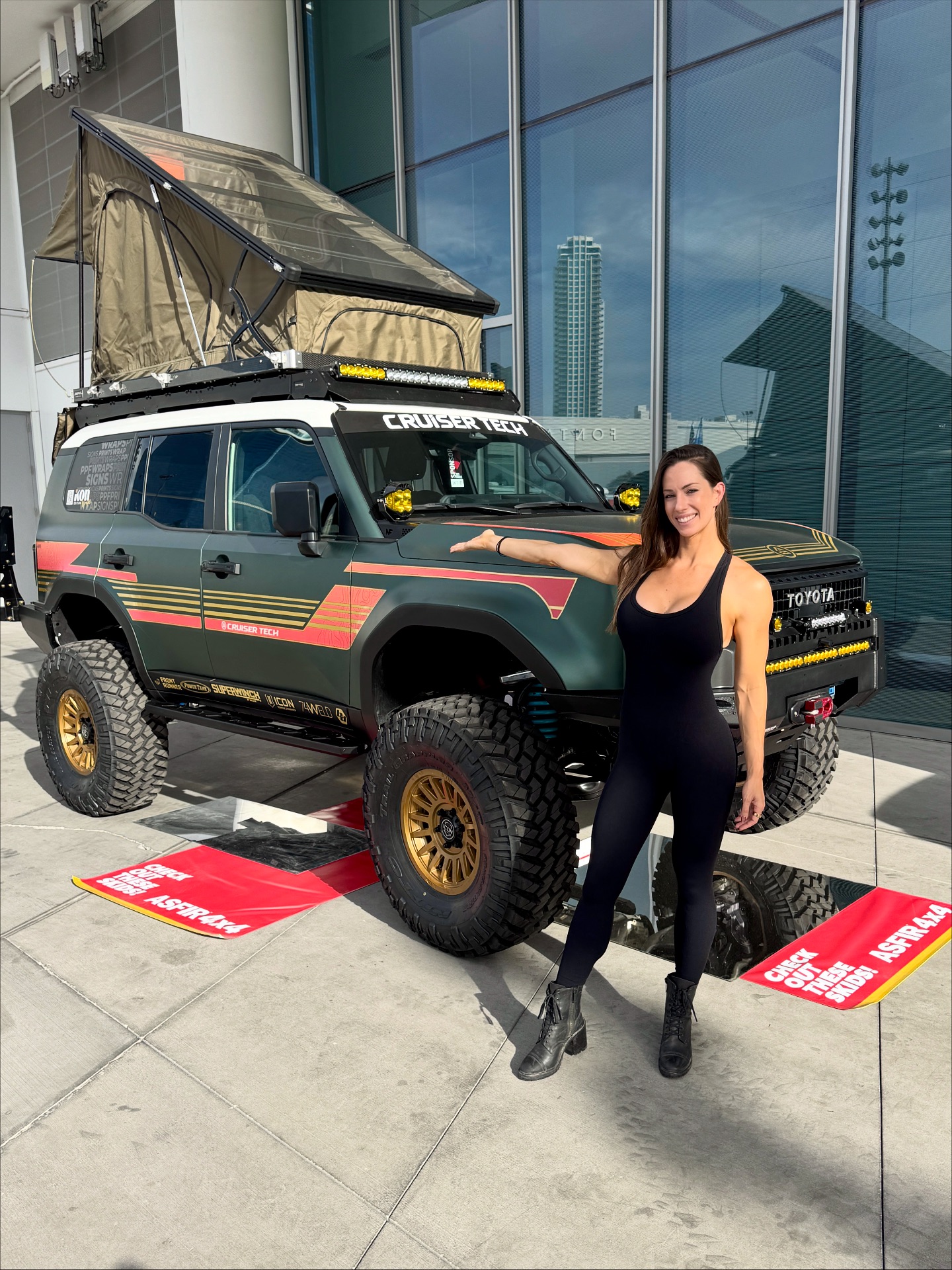Janna Breslin - Just melting over these builds here at the... | Facebook