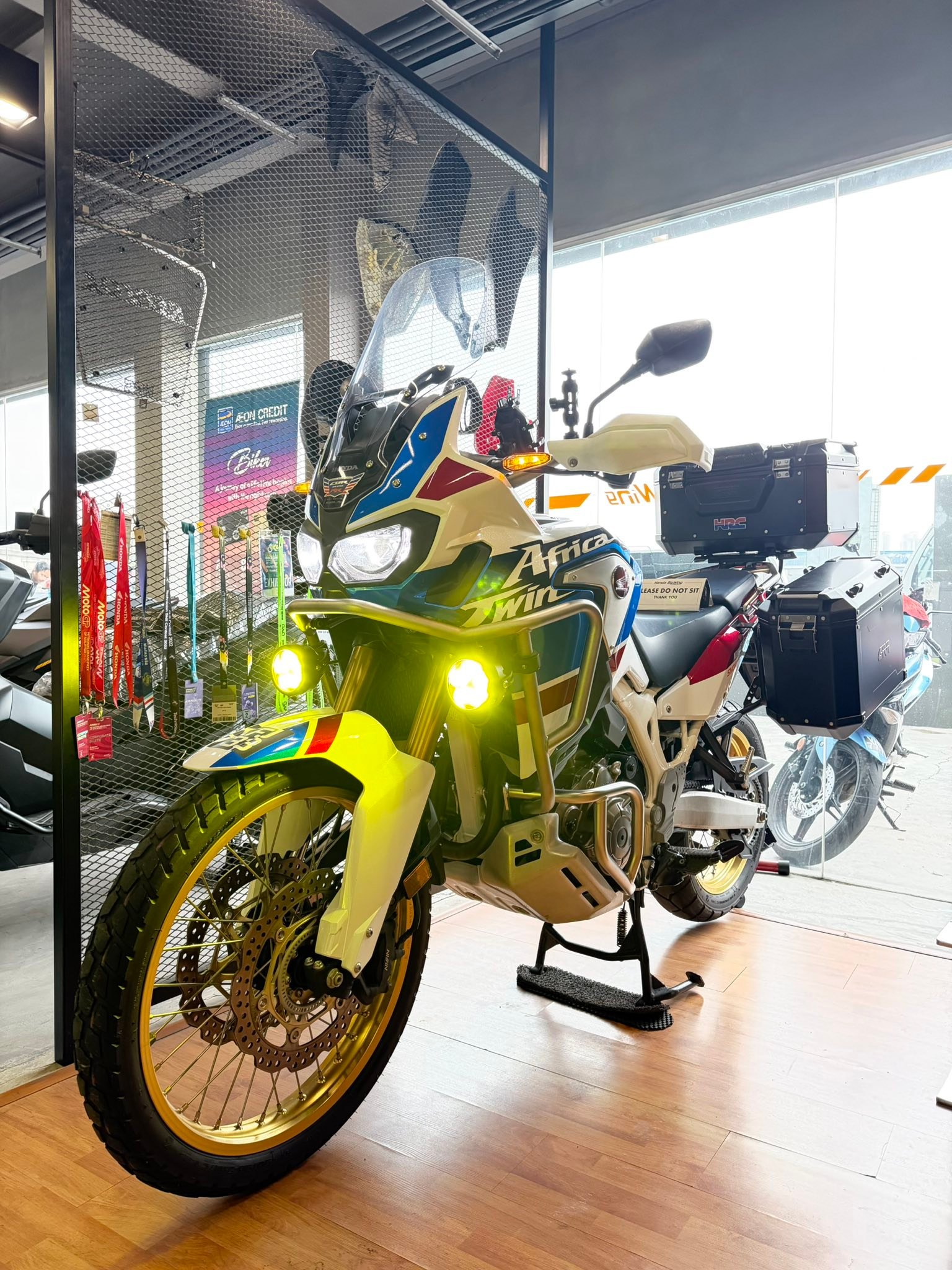Africa Twin 1000 Adventure Sports DCT -Year 2018 -Low Mileage 17k