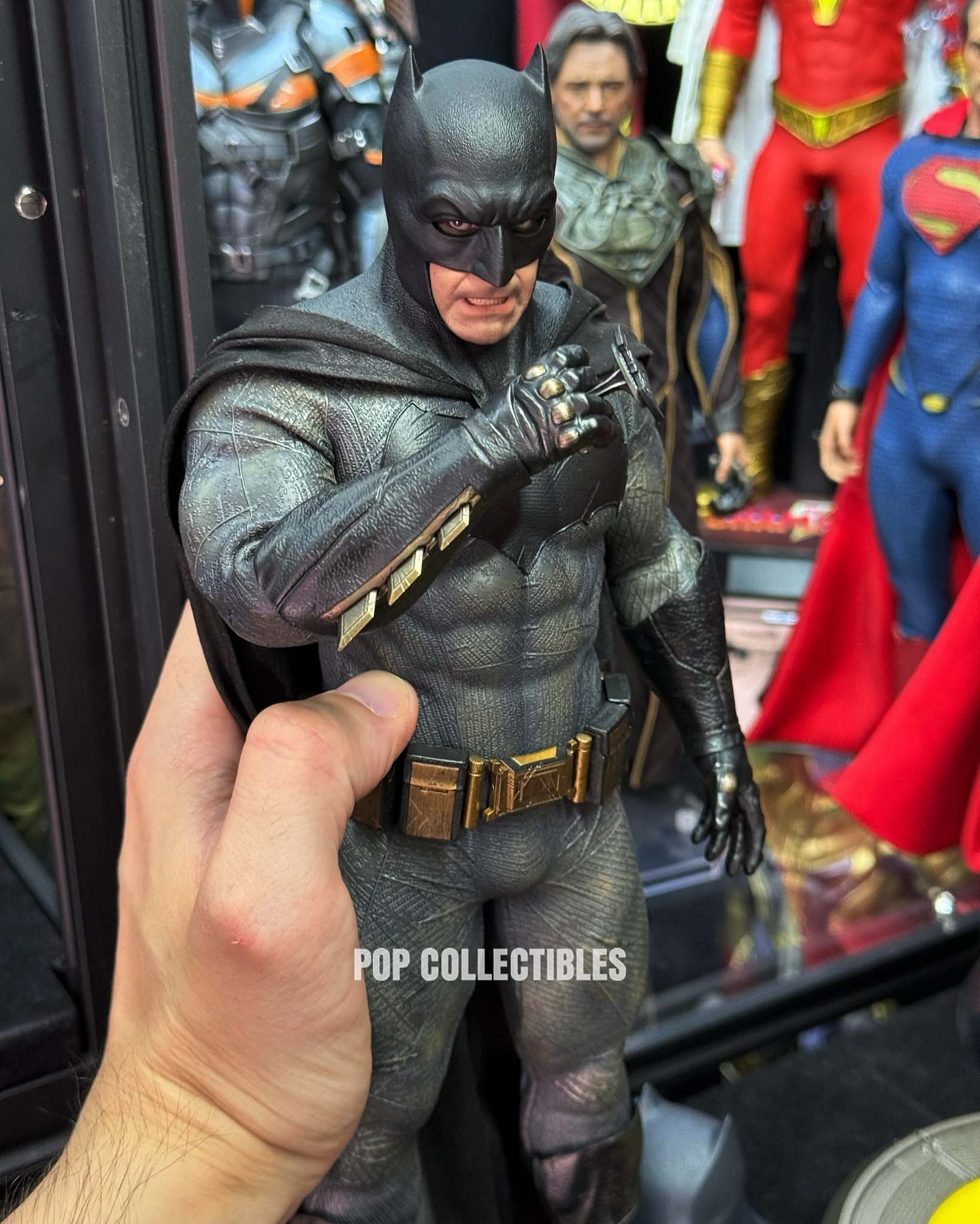 ? Just Arrived – Hot Toys MMS732 Batman (2.0) Deluxe Version from 