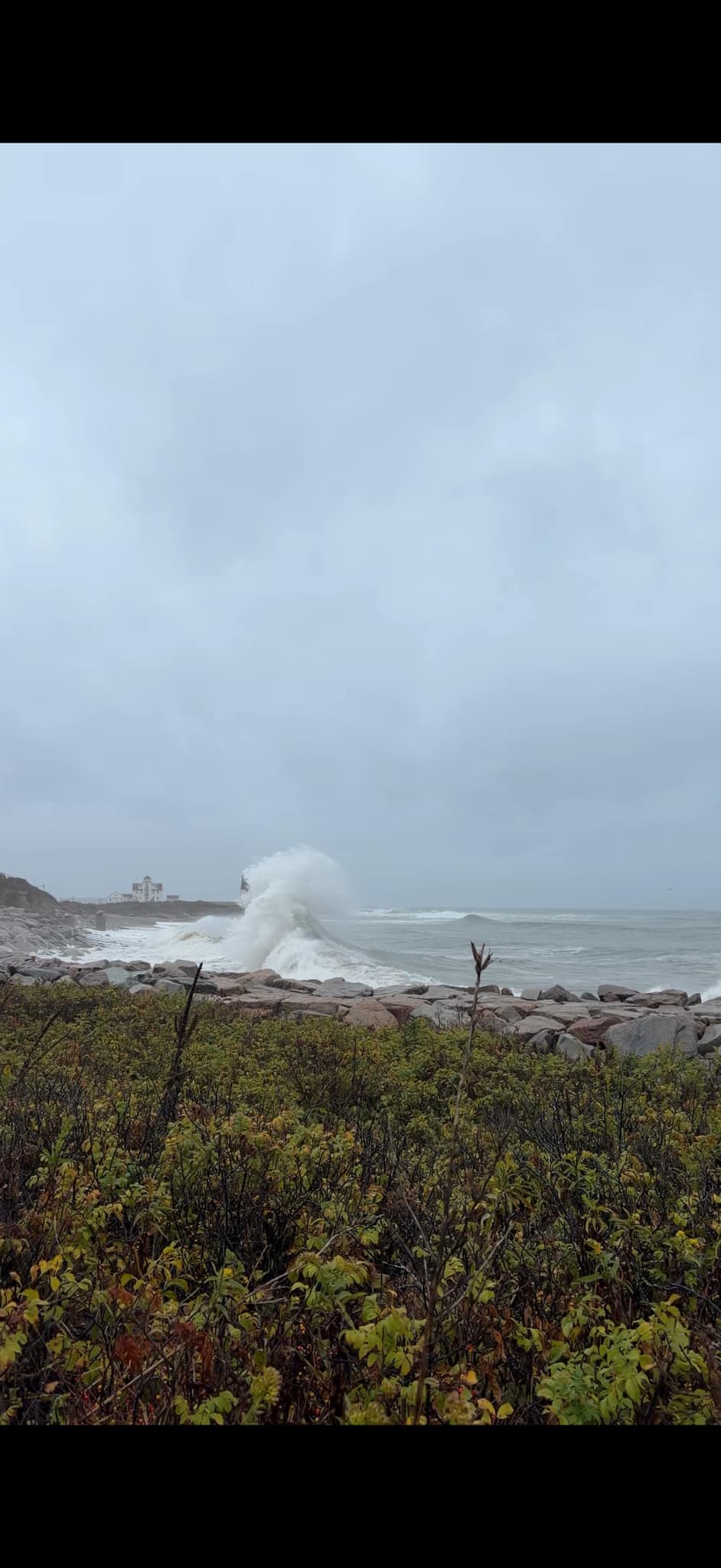Weather In RI | Waves at Point Judith 🌊 | Facebook