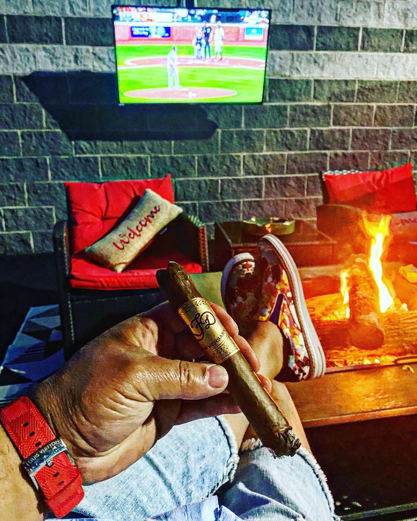 Photo inspiration: Fresh Look at The Penthouse Cigar Lounge Perfect Night For Long Live The