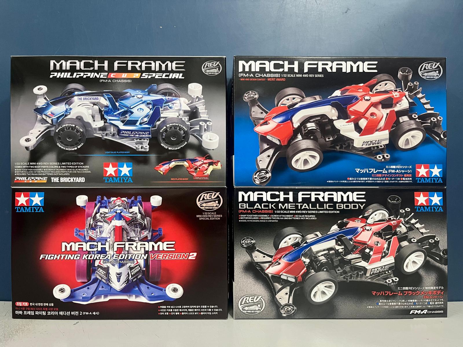 This Mini 4WD race kit depicts the Eleglitter which is paired with