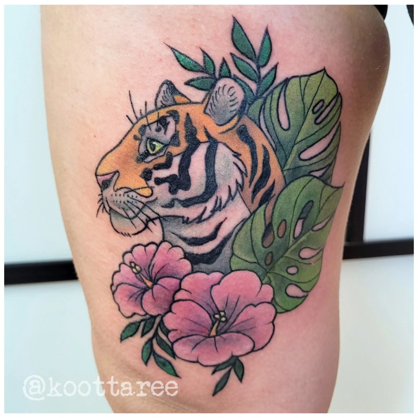 omenart-tattoo-studio-ankin-tekem-tatuointi-kuusta-ja-auringosta