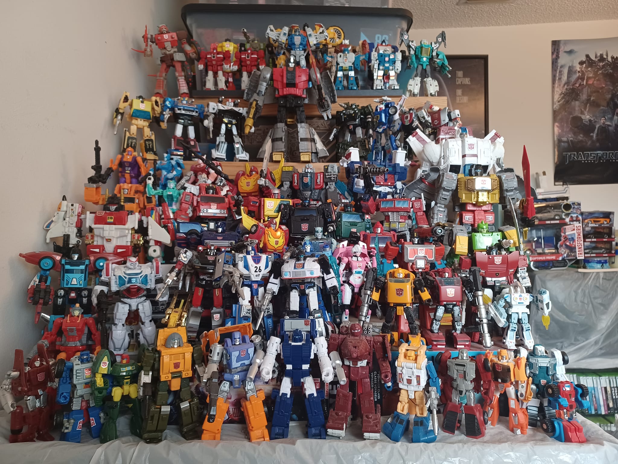 Happy 40th birthday to Transformers G1