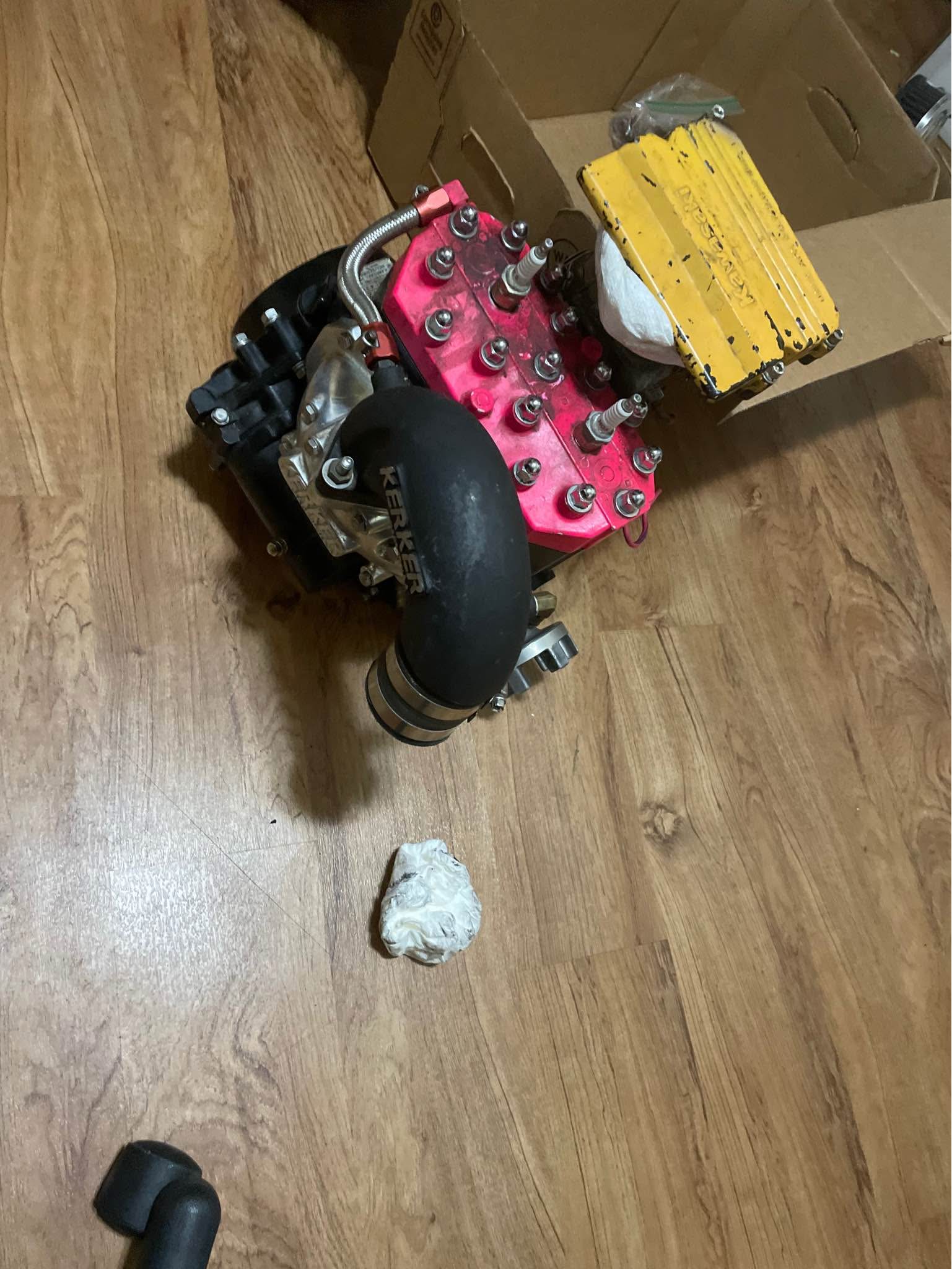 Jet ski body work and motor work js550/js440🚨🚨🚨send me picks and info ...
