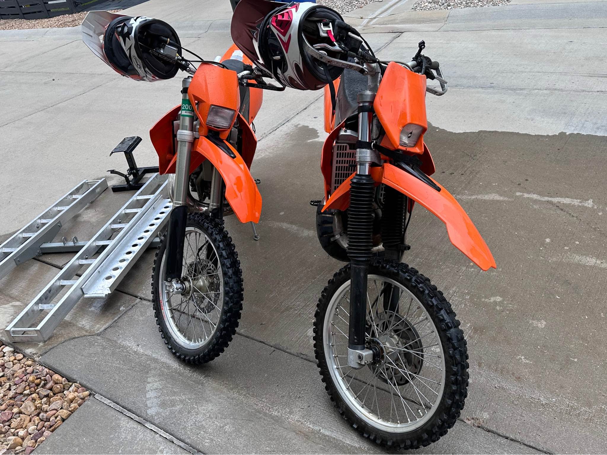 2 - KTM 2 Stroke Morocycle Bundle w/ Hitch Hauler and Flatbed Ramp ...