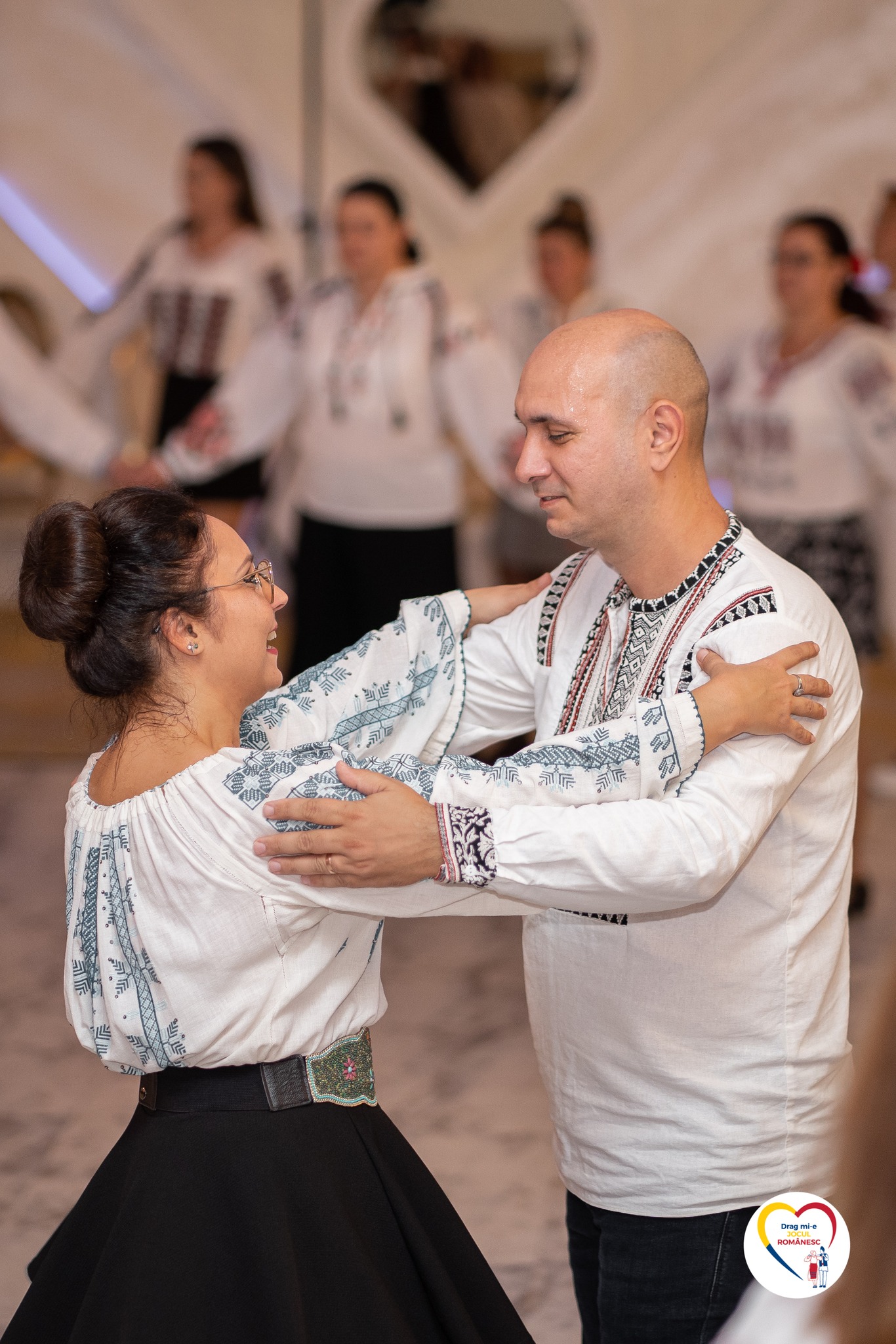 Drag mi-e jocul romanesc added... - Drag mi-e jocul romanesc