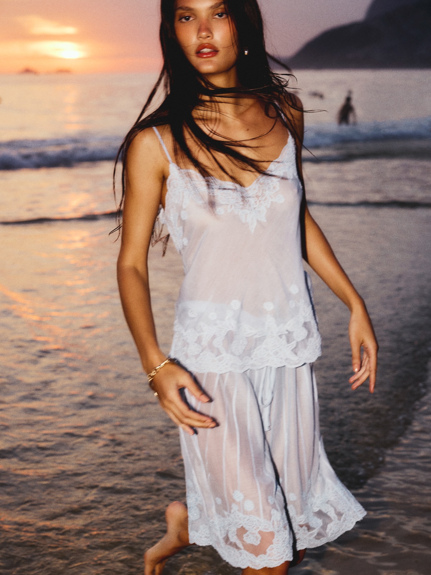 aura dress in beach cult gaia toe sartorial masterpiece. janna Hawkins' Tea Party Dress Items:Whole Set
