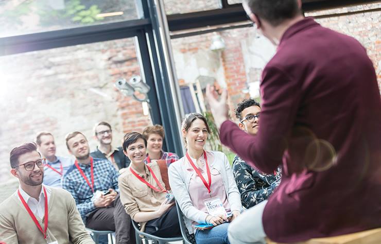 How to hook your audience in 30 SECONDS - Kenmore Toastmasters | Facebook