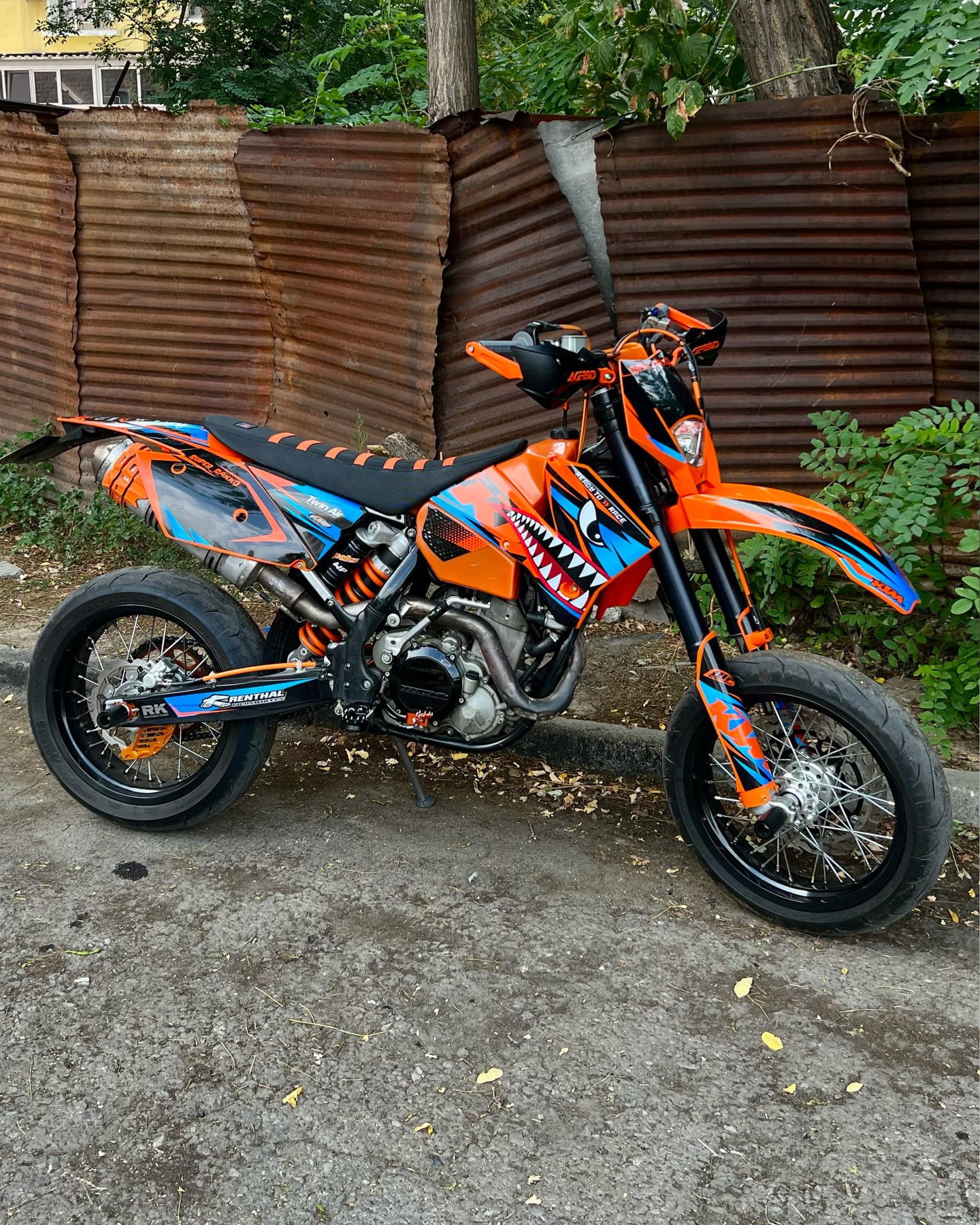 This KTM 450 EXC with RFS (Racing Four Stroke) engine platform has 