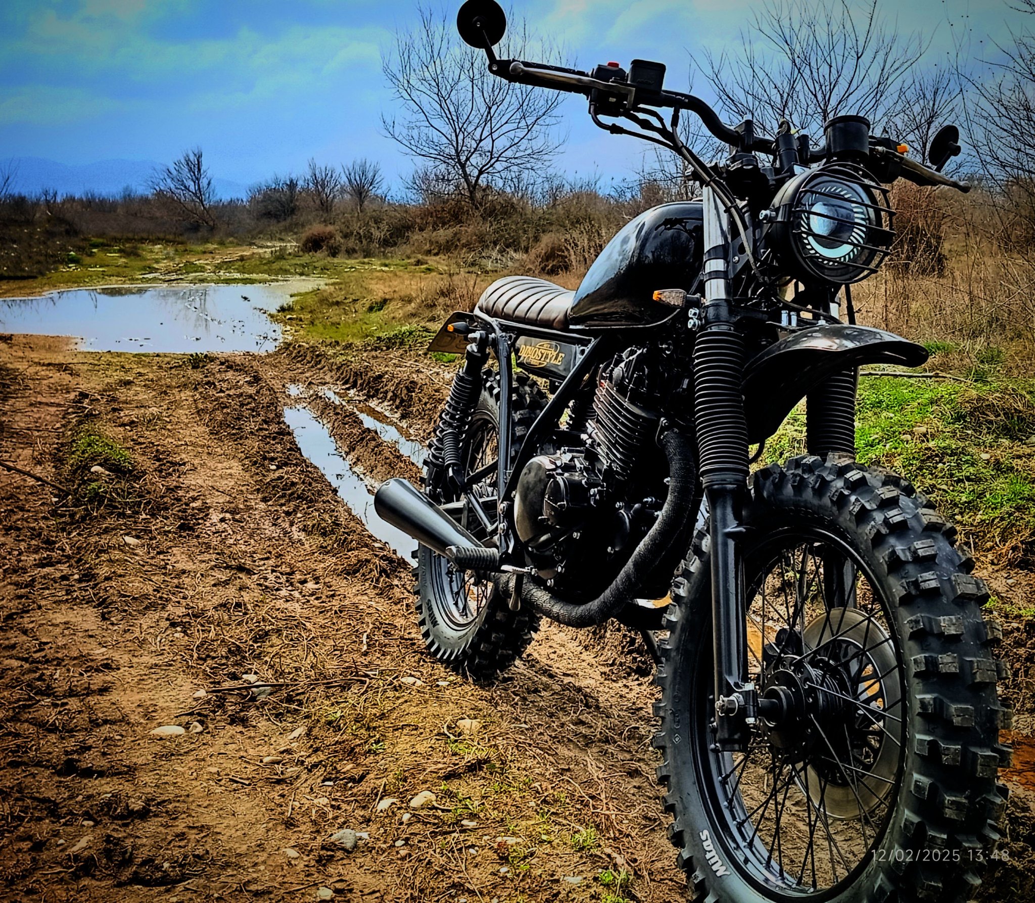 Dinostyle Suzuki GN250 scrambler